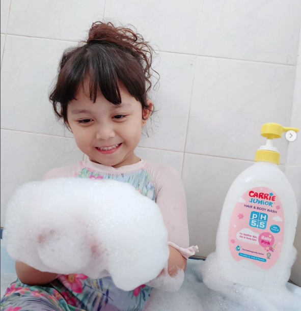 NEW Carrie Junior pH5.5 Hair and Body Wash